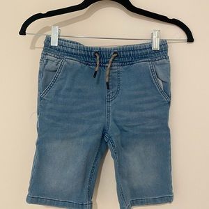 Primark boy jean shorts size 8-9